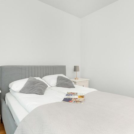 גדינייה Apartament Na 15 Pietrze Z Widokiem Na Zatoke W Gdyni I Parkingiem By Noclegi Renters מראה חיצוני תמונה